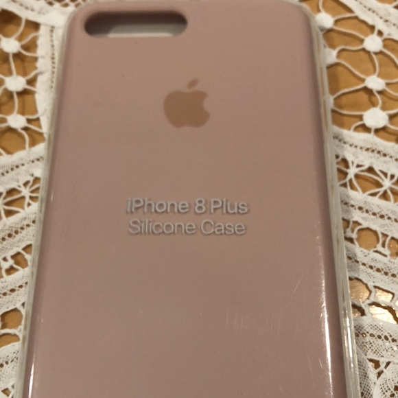 🦋Apple iPhone 8 Plus Silicone Case - Picture 3 of 4